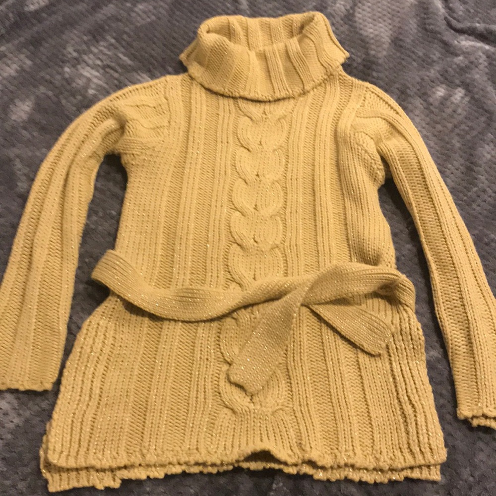 Perfect condition Beautiful gold metallic turtleneck tunic sweater S